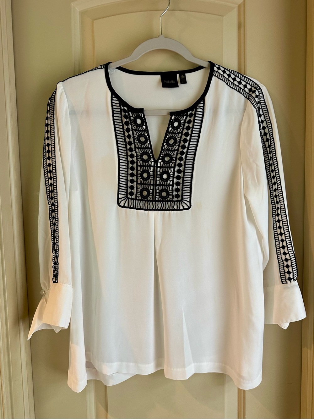 Women’s Rafaella Dressy Blouse; Cream/Black; Size S/P